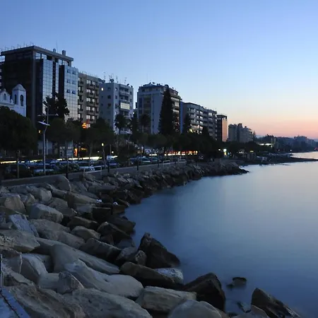 Nefeli Sea Side, Boutique *