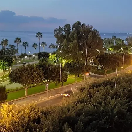 Nefeli Sea Side, Boutique *