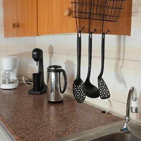 Nefeli Sea Side, Boutique