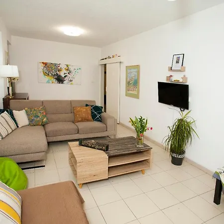 Nefeli Sea Side, Boutique Apartmán *