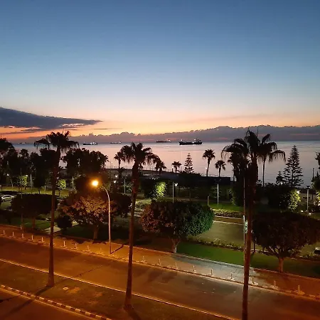 Lägenhet Nefeli Sea Side, Boutique Limassol
